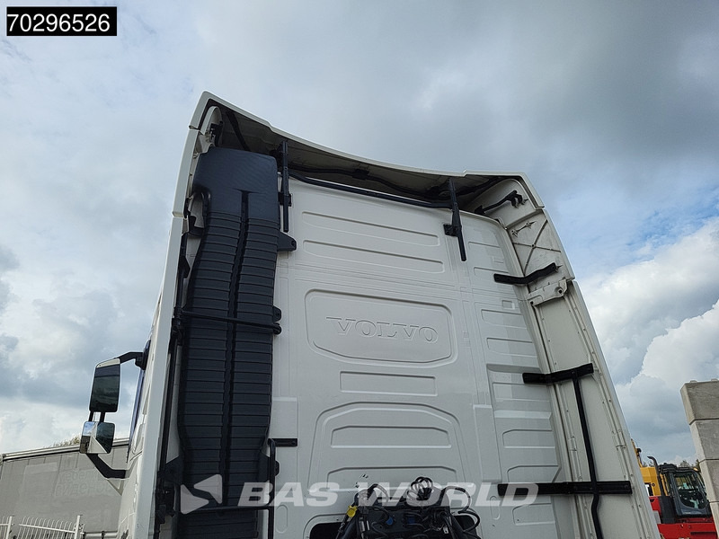 Volvo FH 460 FH 4X2 NL-Truck APK VEB+ VDS 2x Tanks Xenon ACC Euro 6 - 牵引车:图5 Volvo FH 460 FH 4X2 NL-Truck APK VEB+ VDS 2x Tanks Xenon ACC Euro 6 - 牵引车:图5