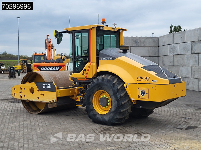Volvo SD135 B A/C - 碾压机:图2 Volvo SD135 B A/C - 碾压机:图2