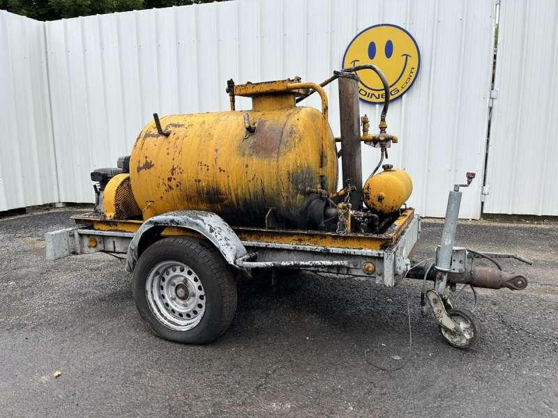 Acmar Z12204516R - 沥青洒布车:图1 Acmar Z12204516R - 沥青洒布车:图1