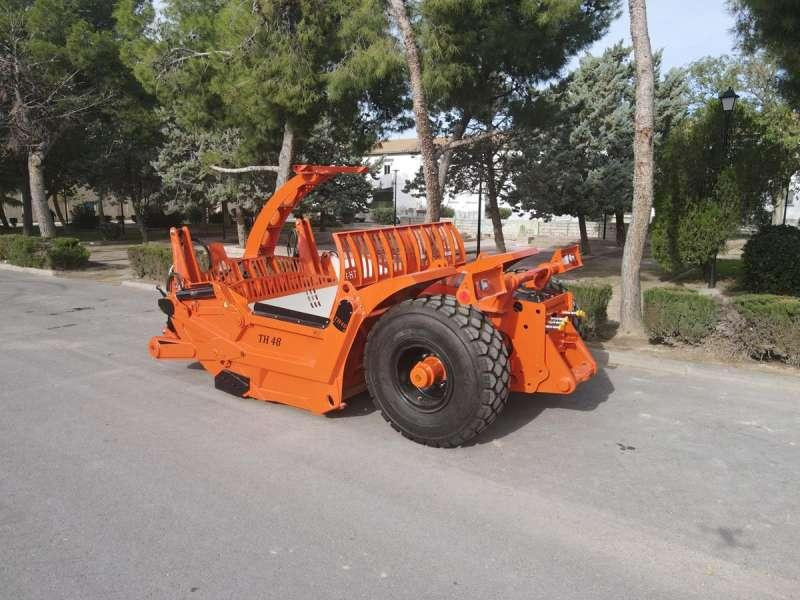 Agrotécnica TH48 - 铲土机:图2 Agrotécnica TH48 - 铲土机:图2