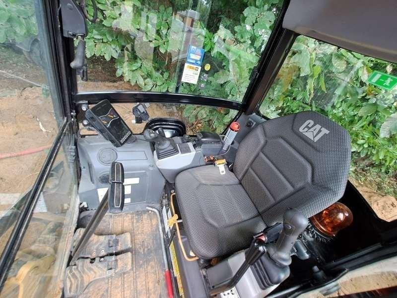 Caterpillar 302 - 小型挖掘机:图4 Caterpillar 302 - 小型挖掘机:图4