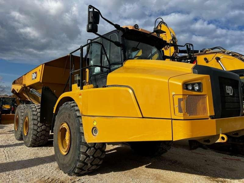 Caterpillar 740GC - 铰接式自卸车:图1 Caterpillar 740GC - 铰接式自卸车:图1