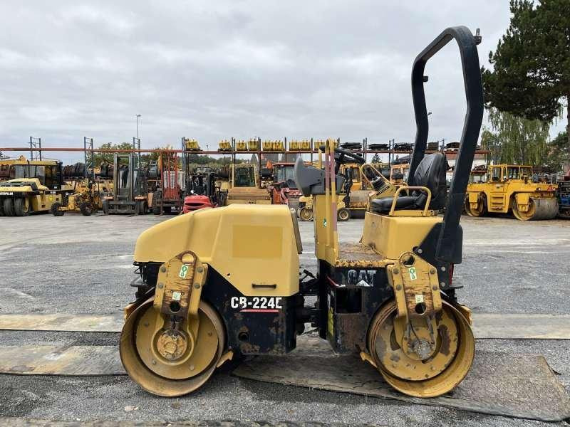 Caterpillar CB-224E - 压路机:图5 Caterpillar CB-224E - 压路机:图5