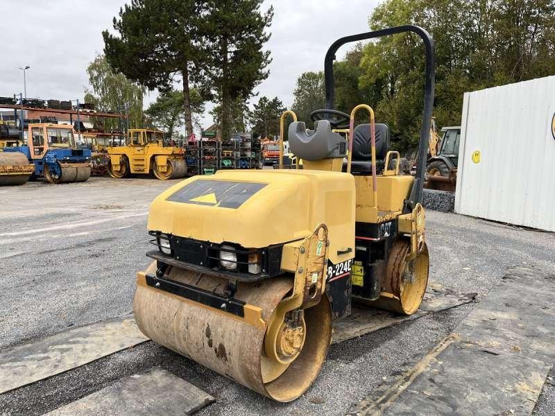 Caterpillar CB-224E - 压路机:图3 Caterpillar CB-224E - 压路机:图3