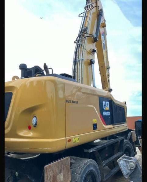 Caterpillar MH3022 - 垃圾/ 工业叉装车:图3 Caterpillar MH3022 - 垃圾/ 工业叉装车:图3