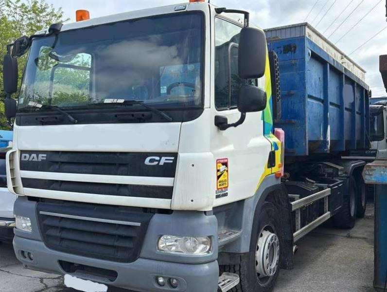DAF CF 85.460 6X2 - 吊钩升降车:图2 DAF CF 85.460 6X2 - 吊钩升降车:图2