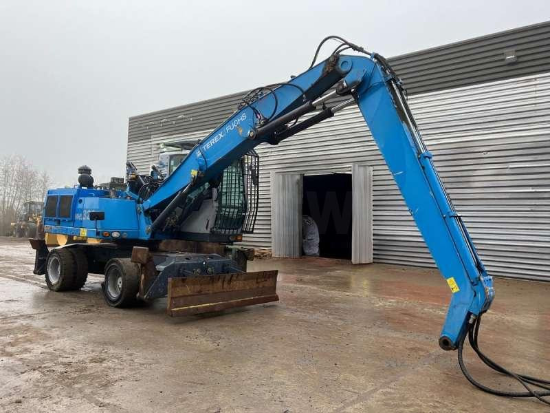 Fuchs MHL 320 - 垃圾/ 工业叉装车:图2 Fuchs MHL 320 - 垃圾/ 工业叉装车:图2