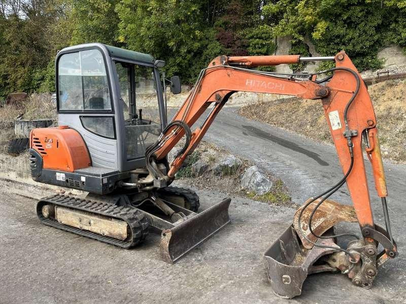 Hitachi ZX25 CLR - 小型挖掘机:图1 Hitachi ZX25 CLR - 小型挖掘机:图1