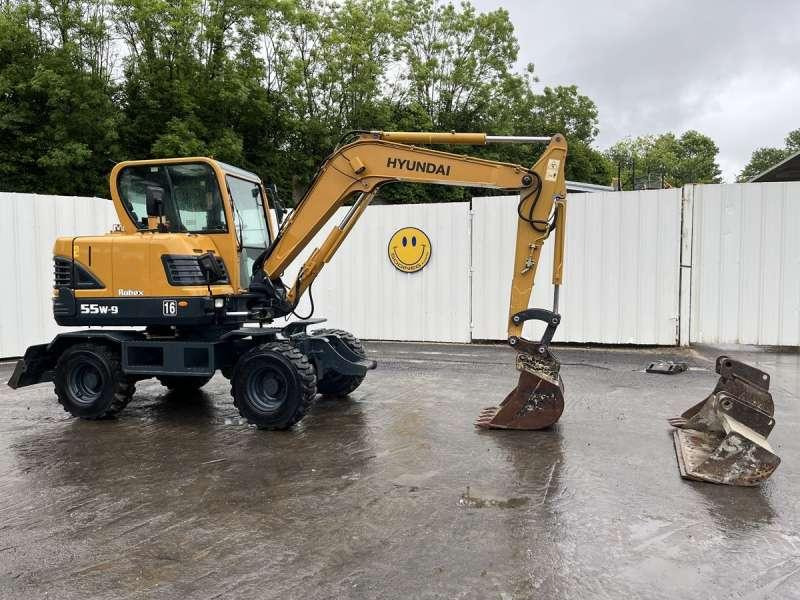 轮式挖掘机 Hyundai ROBEX55W-9：图1