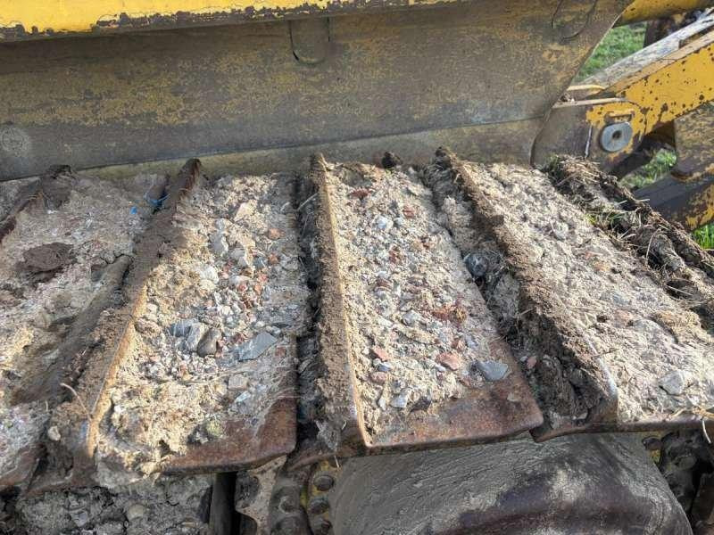 推土机 Komatsu D65EX-12：图22