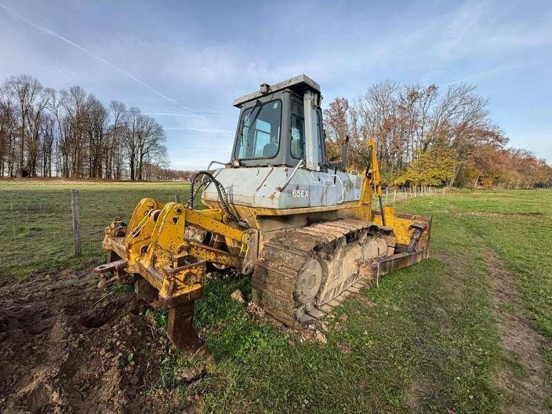 推土机 Komatsu D65EX-12：图11