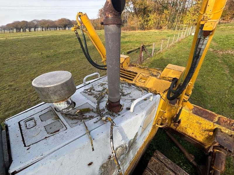 推土机 Komatsu D65EX-12：图27