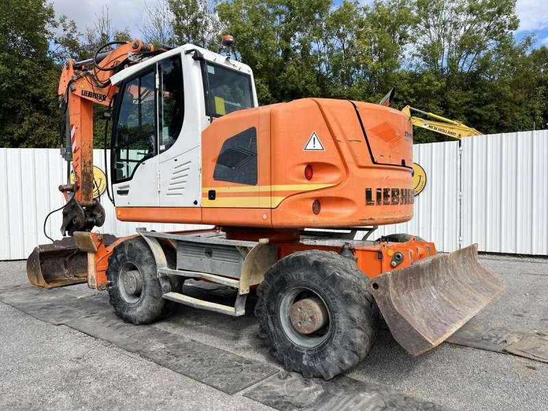 Liebherr A918 COMPACT - 轮式挖掘机:图4 Liebherr A918 COMPACT - 轮式挖掘机:图4