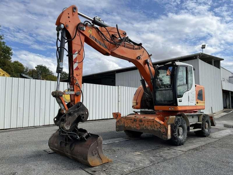 Liebherr A918 COMPACT - 轮式挖掘机:图2 Liebherr A918 COMPACT - 轮式挖掘机:图2