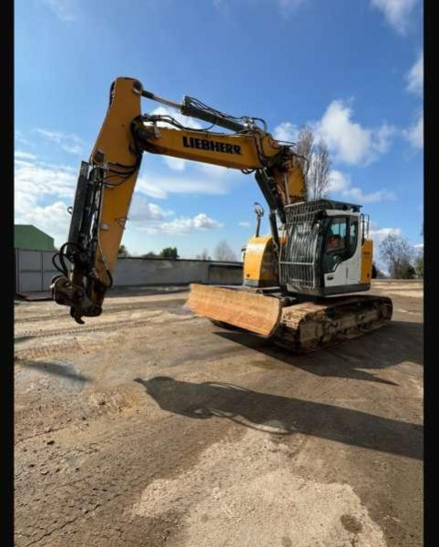 Liebherr Pelle sur Chenilles R926 COMPACT - 履带式挖掘机:图1 Liebherr Pelle sur Chenilles R926 COMPACT - 履带式挖掘机:图1