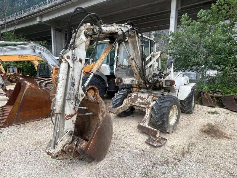 Mecalac 8CXI - 轮式挖掘机:图5 Mecalac 8CXI - 轮式挖掘机:图5