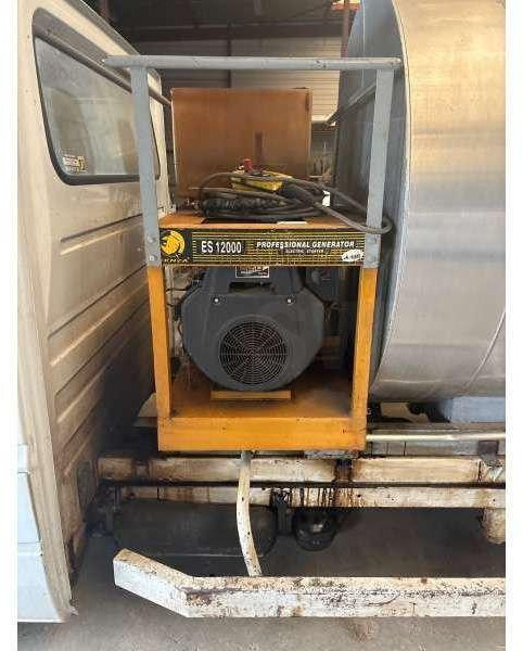 Mercedes 410 A EMULSION + TREMI GRAVILLON - 沥青洒布车:图4 Mercedes 410 A EMULSION + TREMI GRAVILLON - 沥青洒布车:图4
