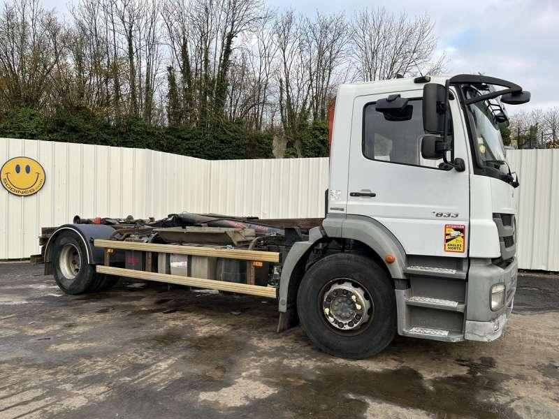 Mercedes AXOR 1833 - 吊钩升降车:图1 Mercedes AXOR 1833 - 吊钩升降车:图1
