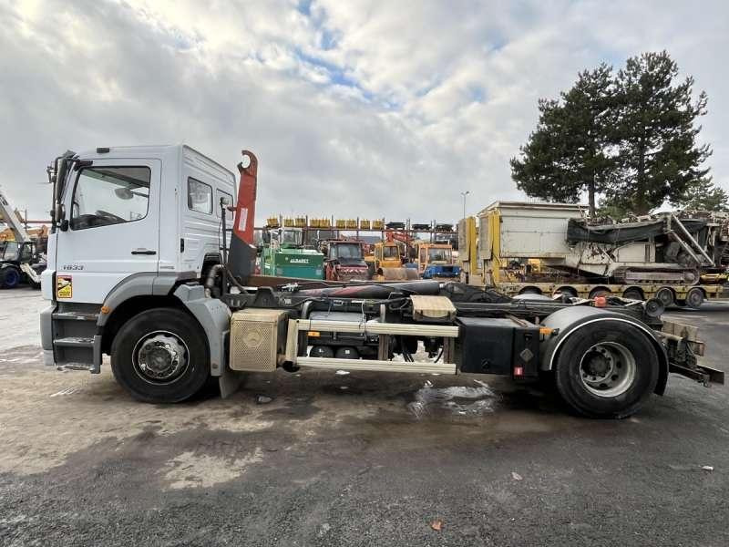 Mercedes AXOR 1833 - 吊钩升降车:图4 Mercedes AXOR 1833 - 吊钩升降车:图4