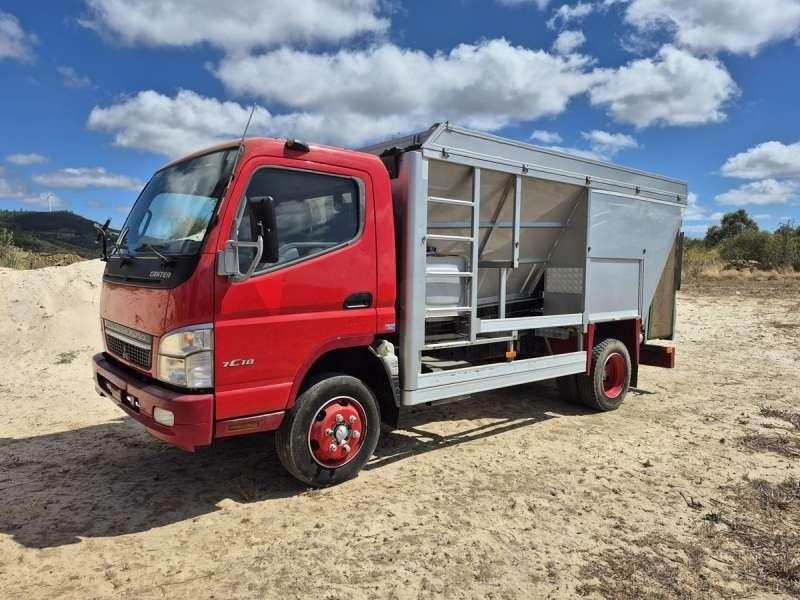 Mitsubishi FUSO CANTER 7C18 - 卡车:图1 Mitsubishi FUSO CANTER 7C18 - 卡车:图1