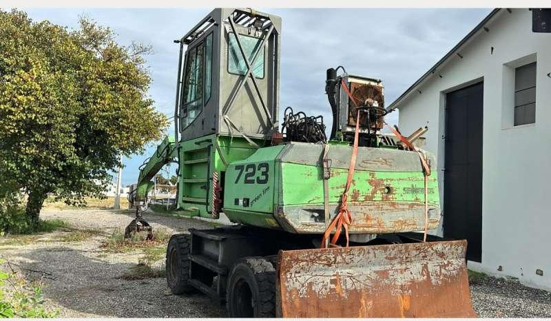 Sennebogen 723 - 垃圾/ 工业叉装车:图4 Sennebogen 723 - 垃圾/ 工业叉装车:图4