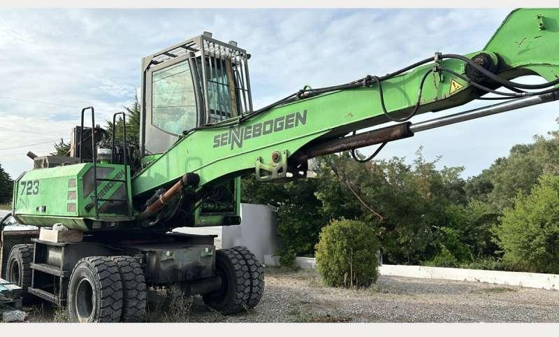 Sennebogen 723 - 垃圾/ 工业叉装车:图2 Sennebogen 723 - 垃圾/ 工业叉装车:图2
