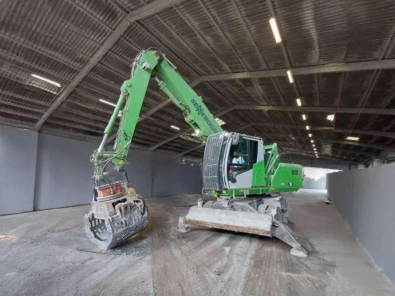 Sennebogen 818 - 垃圾/ 工业叉装车:图1 Sennebogen 818 - 垃圾/ 工业叉装车:图1