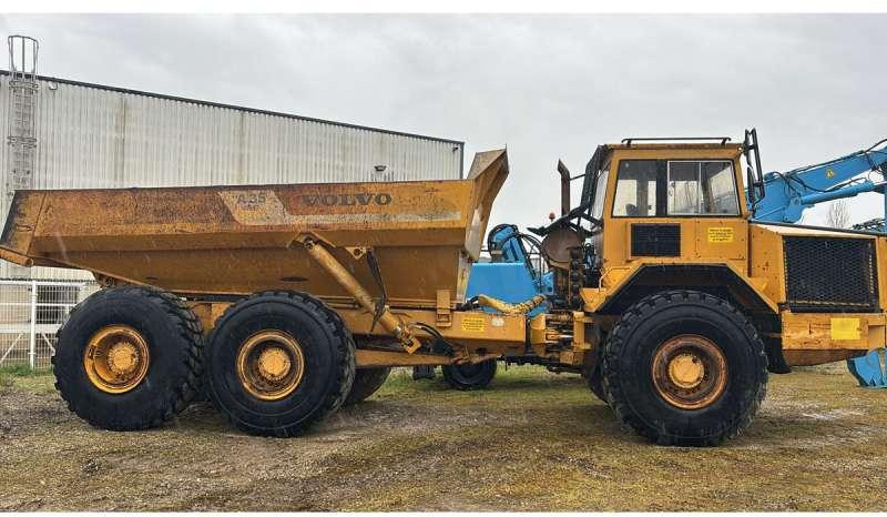 Volvo A35 6X6 - 铰接式自卸车:图2 Volvo A35 6X6 - 铰接式自卸车:图2