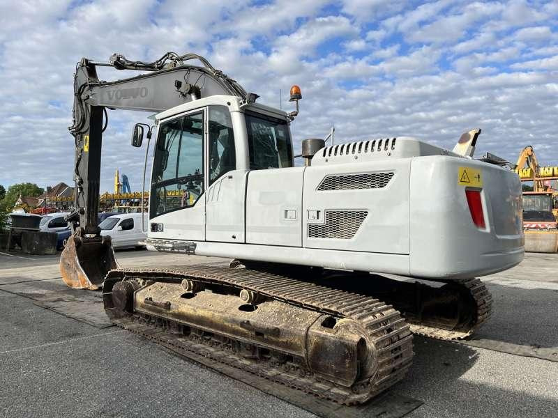 Volvo EC220DL - 履带式挖掘机:图5 Volvo EC220DL - 履带式挖掘机:图5