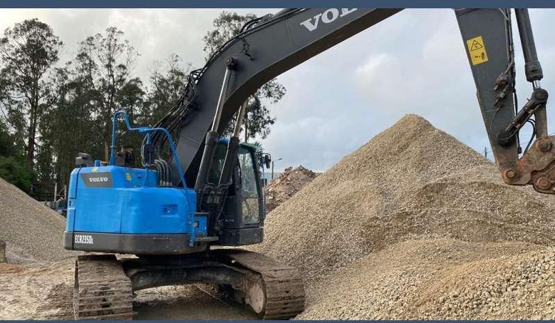 Volvo ECR235DL - 履带式挖掘机:图2 Volvo ECR235DL - 履带式挖掘机:图2