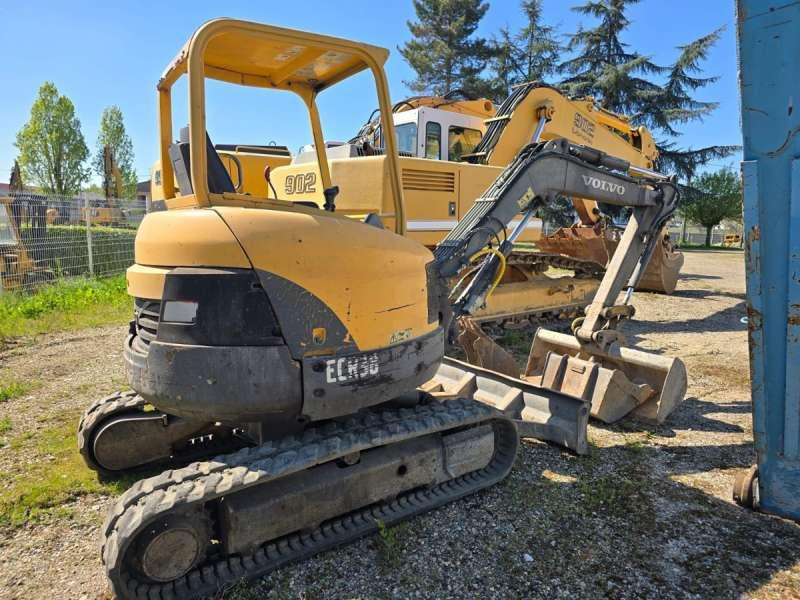 Volvo ECR38 - 小型挖掘机:图5 Volvo ECR38 - 小型挖掘机:图5