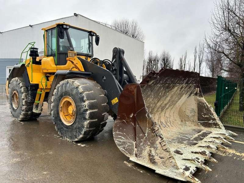 Volvo L220H - 轮式装载机:图1 Volvo L220H - 轮式装载机:图1