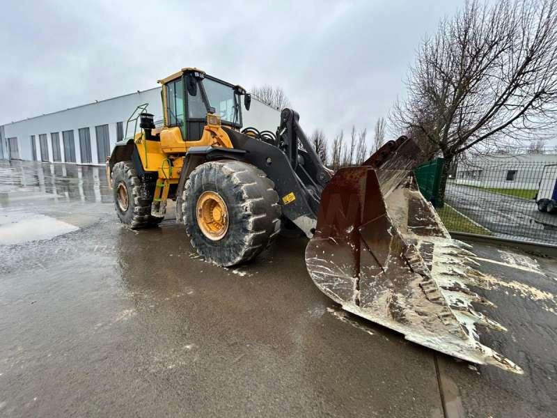 Volvo L220H - 轮式装载机:图2 Volvo L220H - 轮式装载机:图2