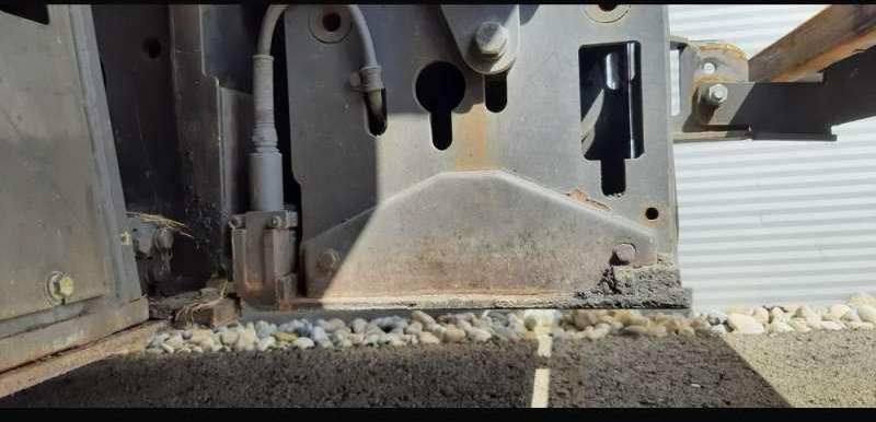 沥青铺路机 Volvo P2820D MACHINE SUISSE:图13 沥青铺路机 Volvo P2820D MACHINE SUISSE:图13