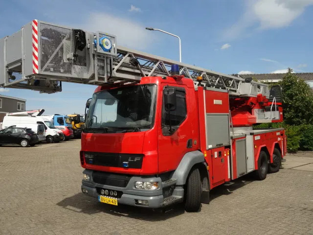 DAF LF 55.250 METZ 30 meter - 消防车:图2 DAF LF 55.250 METZ 30 meter - 消防车:图2