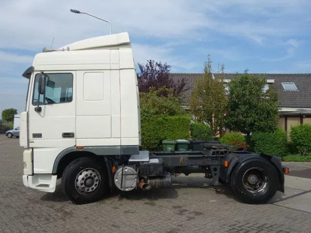 DAF XF 430 EURO3 MANAULE GEAR - 牵引车:图5 DAF XF 430 EURO3 MANAULE GEAR - 牵引车:图5