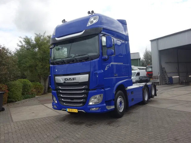 DAF XF 530 FTS 6X2 10 TYERS - 牵引车:图1 DAF XF 530 FTS 6X2 10 TYERS - 牵引车:图1
