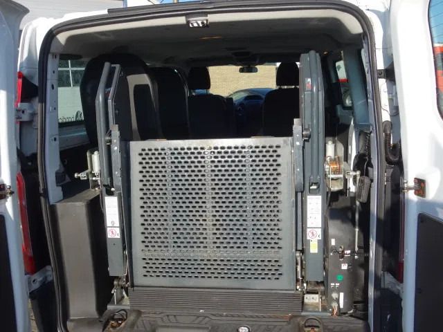 Ford 2,2 TDCI CUSTOM,HANDBAK,ROLSTOELLIFT - 小型客车:图5 Ford 2,2 TDCI CUSTOM,HANDBAK,ROLSTOELLIFT - 小型客车:图5