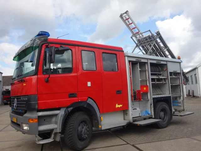 Mercedes-Benz Actros 1831 4X4 ZIEGLER BOMBEROS POMP,2500 L TANK - 消防车:图1 Mercedes-Benz Actros 1831 4X4 ZIEGLER BOMBEROS POMP,2500 L TANK - 消防车:图1