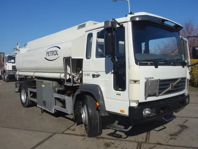 Volvo FL 240 220PK 12000 LITER STEELSPRINGS - 罐车:图1 Volvo FL 240 220PK 12000 LITER STEELSPRINGS - 罐车:图1