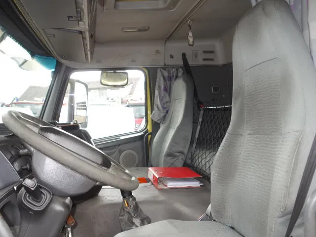 Volvo FM 12 18500liter tank,AIRCO,MANUAL GEARBOX - 罐车:图5 Volvo FM 12 18500liter tank,AIRCO,MANUAL GEARBOX - 罐车:图5