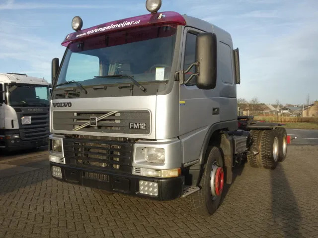 Volvo FM 12.420 6x4 steelsprings - 牵引车:图2 Volvo FM 12.420 6x4 steelsprings - 牵引车:图2
