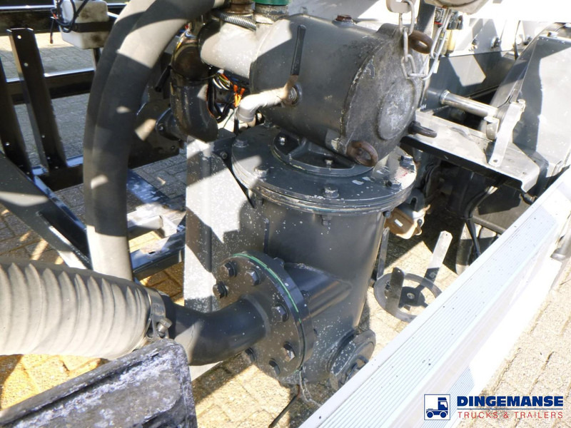 液罐半拖车 Crossland Vacuum tank alu 33.4 m3 / 1 comp:图17 液罐半拖车 Crossland Vacuum tank alu 33.4 m3 / 1 comp:图17