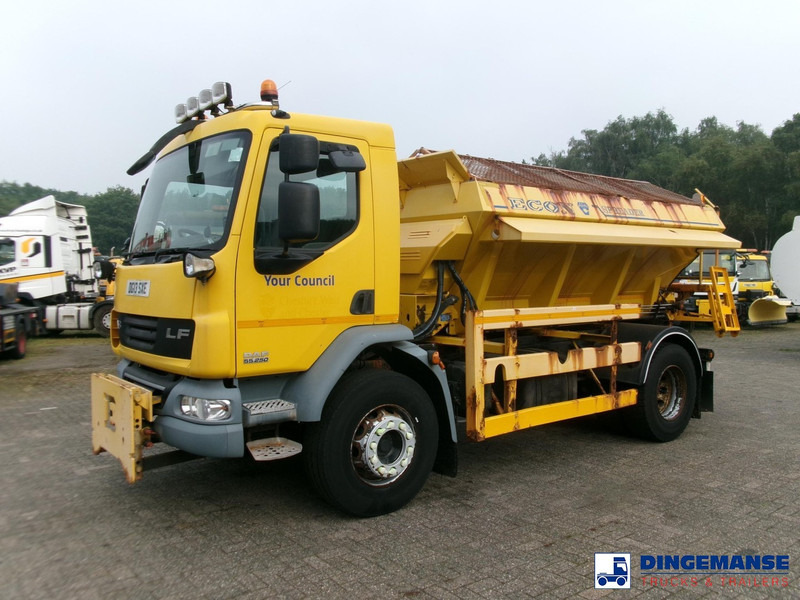 DAF LF 55.250 4X2 RHD gritter - 除雪车:图1 DAF LF 55.250 4X2 RHD gritter - 除雪车:图1