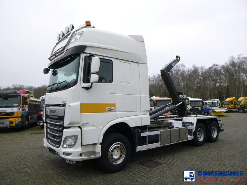 DAF XF 530 6x2 Euro 6 VDL container hook - 吊钩升降车:图1 DAF XF 530 6x2 Euro 6 VDL container hook - 吊钩升降车:图1