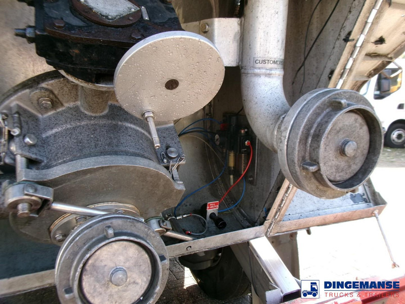 液罐半拖车 Feldbinder Powder tank alu 41 m3 (tipping):图12 液罐半拖车 Feldbinder Powder tank alu 41 m3 (tipping):图12