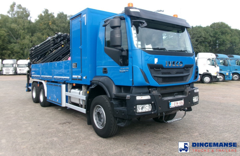 Iveco AD260T33 EEV 6X4 + Hiab 377 E5 Hipro Jib 70 X-4 - 起重车:图2 Iveco AD260T33 EEV 6X4 + Hiab 377 E5 Hipro Jib 70 X-4 - 起重车:图2