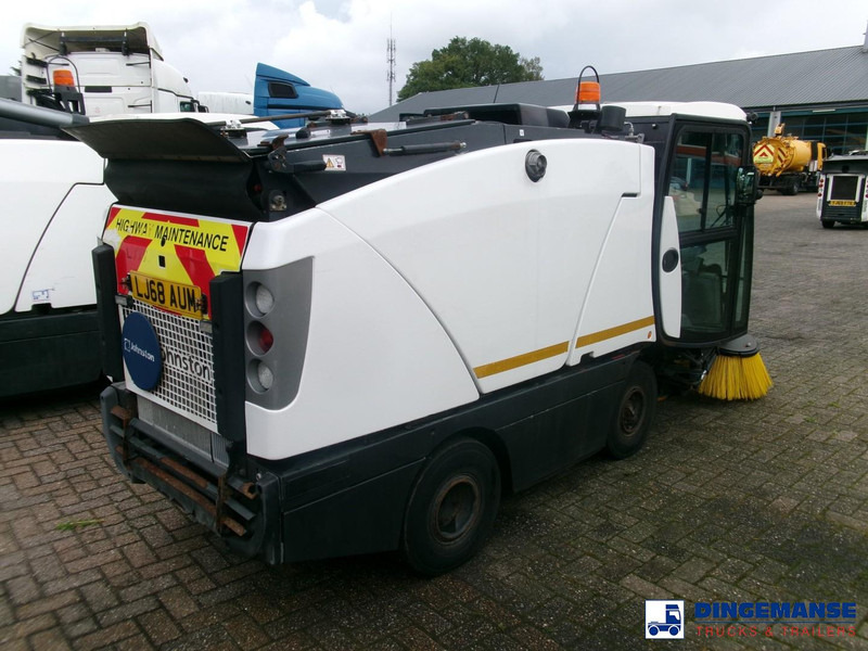 Johnston C202 compact street sweeper - 道路清扫机:图4 Johnston C202 compact street sweeper - 道路清扫机:图4