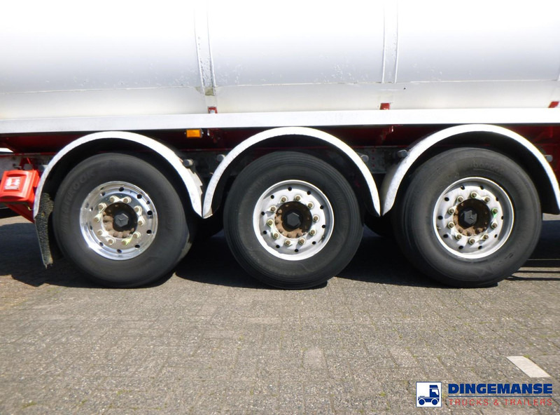 Lakeland Fuel tank alu 42.8 m3 / 6 comp - 液罐半拖车:图5 Lakeland Fuel tank alu 42.8 m3 / 6 comp - 液罐半拖车:图5