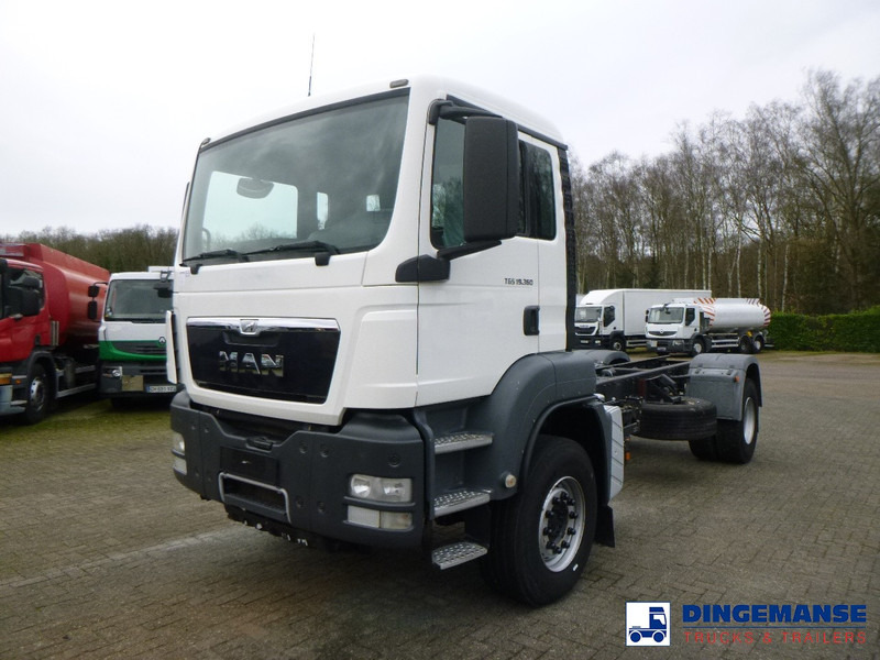 MAN TGS 19.360 4X2 BBS manual Euro 2 chassis + PTO - 驾驶室底盘卡车:图1 MAN TGS 19.360 4X2 BBS manual Euro 2 chassis + PTO - 驾驶室底盘卡车:图1